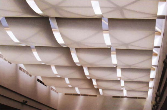 電動卷簾產品已廣泛應用于現代建筑遮陽領域